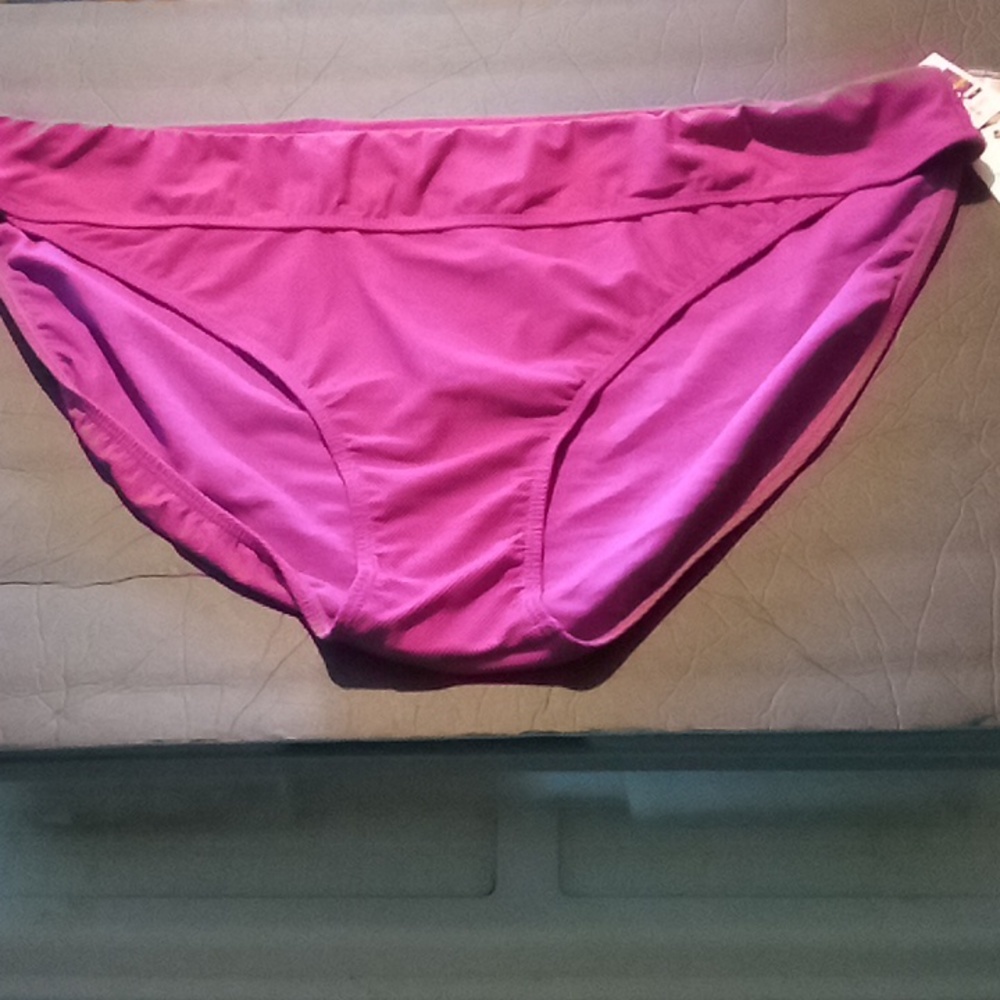 Time and Tru mix and match swim bottom